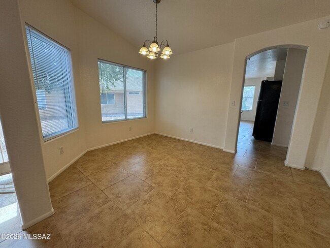 Building Photo - 7815 S Wild Primrose Ave