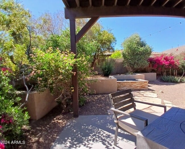 Building Photo - 18225 W Paseo Way