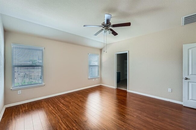 Building Photo - 11216 Dawes Pl