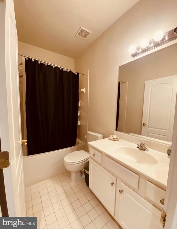 Building Photo - 4208 Talmadge Cir