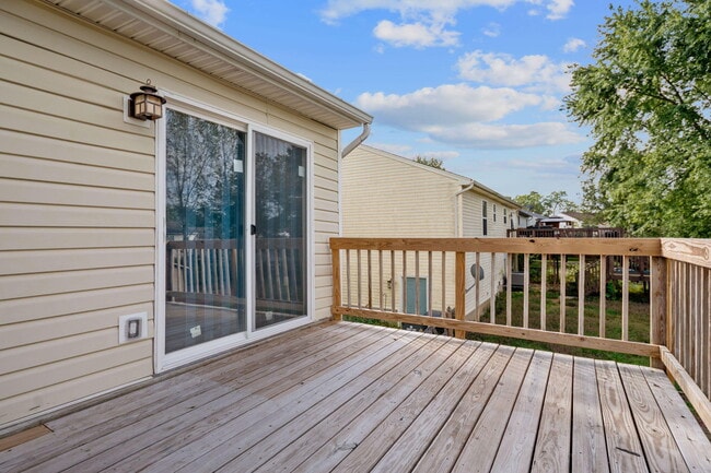 Building Photo - 2524 Aly Sheba Dr