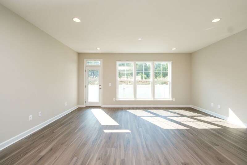 Building Photo - 3487 Monterey Dr