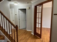 Building Photo - 9255 Matthew Dr