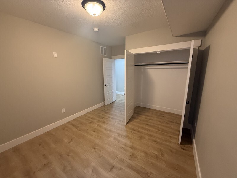 Building Photo - 9962 S Colton Spring Ln