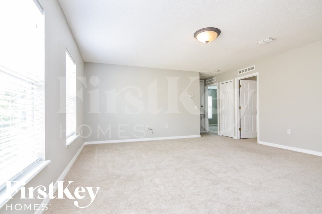 Building Photo - 2973 Whispering Trails Dr