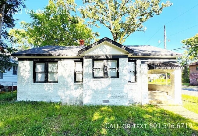 Primary Photo - 2123 Valmar St