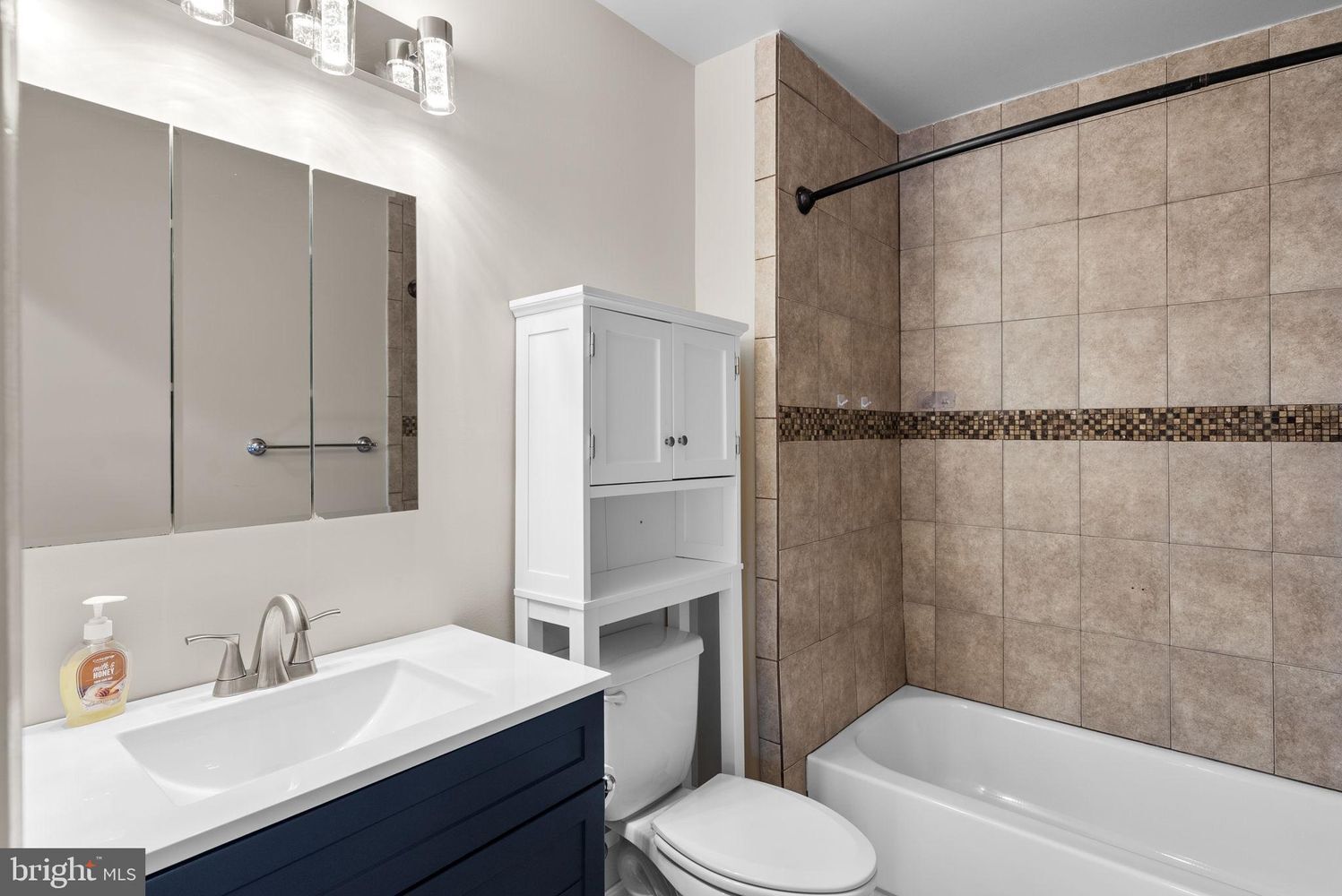 Building Photo - 5701 31st Ave