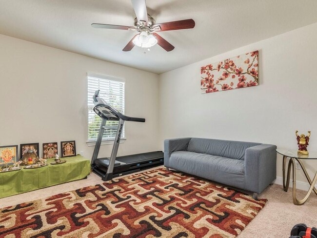 Building Photo - 5720 Viejo Dr