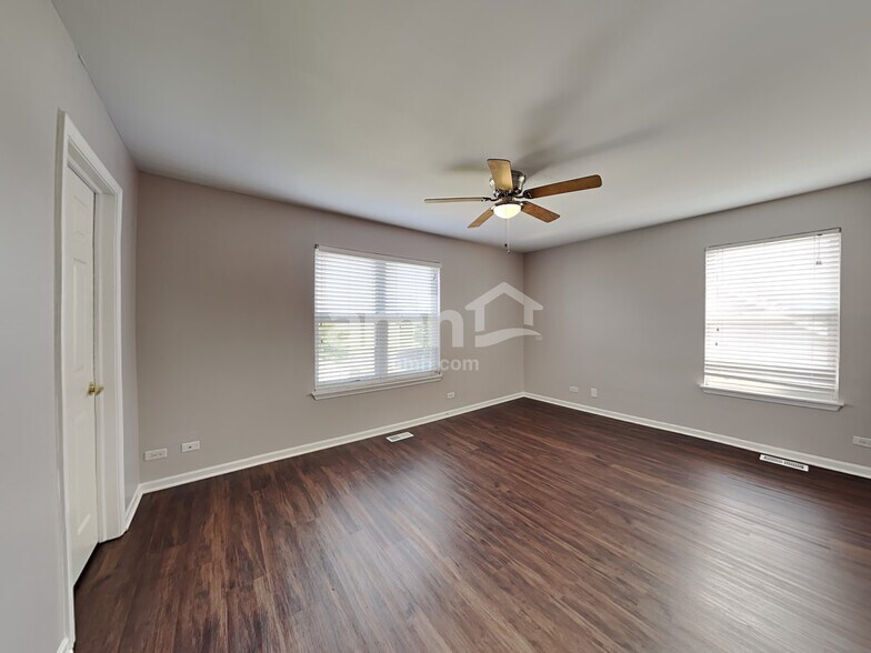 Building Photo - 809 Magnolia Dr