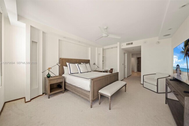Building Photo - 789 Crandon Blvd