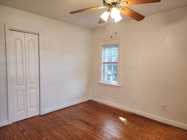 Building Photo - Bungalow in Northeast Gulfport