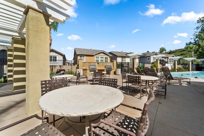 Building Photo - 28225 Clementine Dr