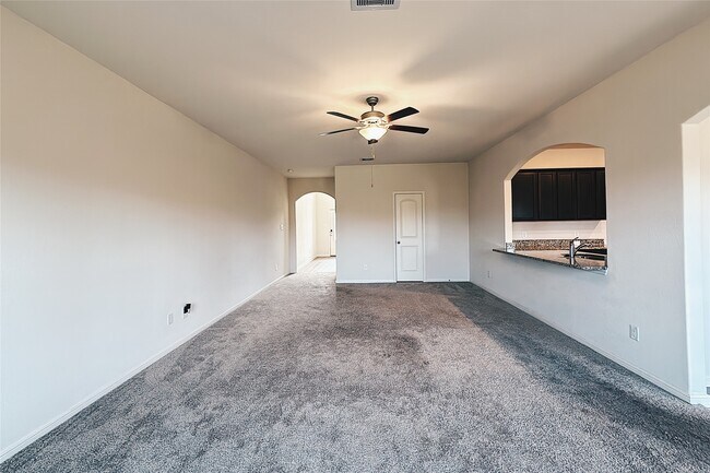 Building Photo - 20807 Sunshine Meadow Dr