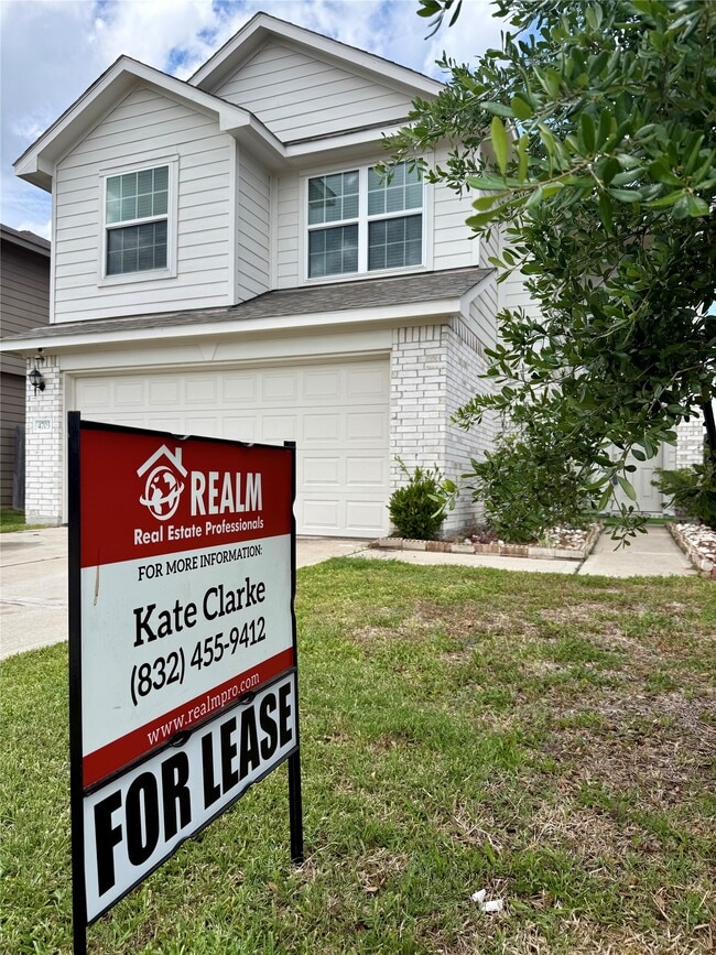 Building Photo - 4703 S Richwood Dr