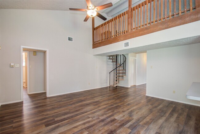Building Photo - 13510 N Peachfield Cir