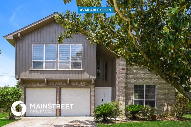 Building Photo - 2422 Hilton Head Dr