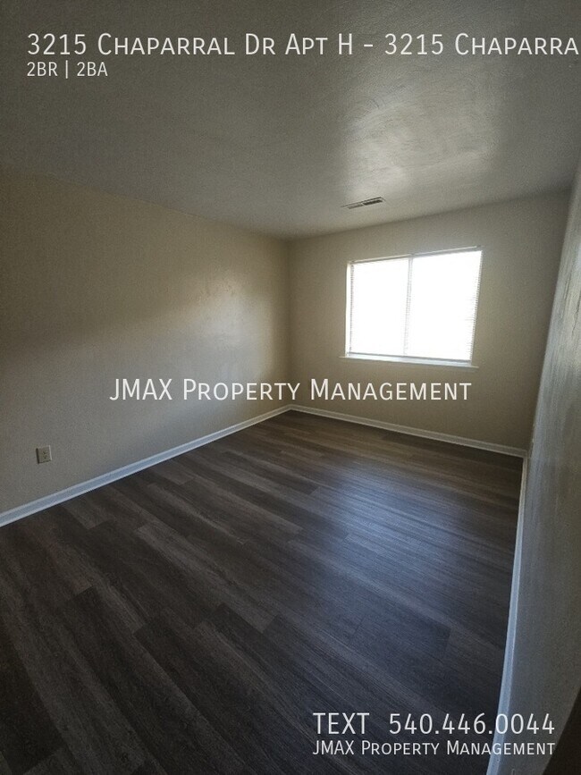 Building Photo - 3215 Chaparral Dr