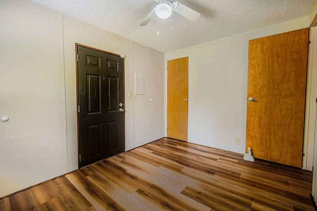 Building Photo - 3-BED 2-BATH RENTAL IN MADISON COUNTY