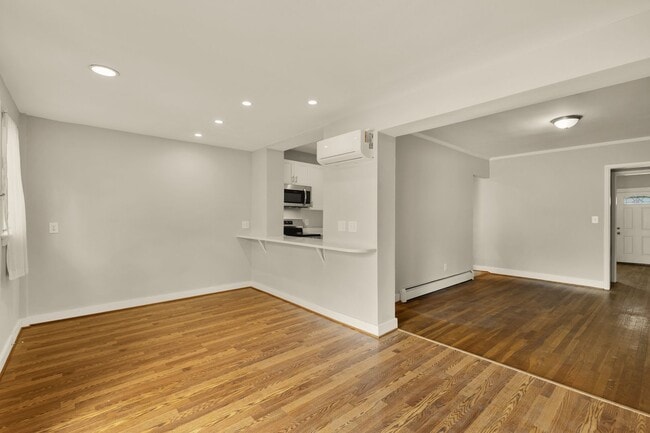 Building Photo - 1710 37th St NW