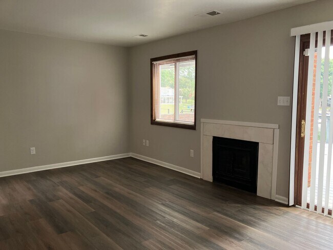 Building Photo - WATERFRONT Two Bed Townhouse in Denver With BOAT SLIP!!