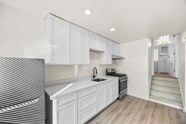 Building Photo - 3947 Angelo Ave