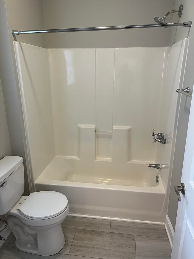 Building Photo - 209 Hidden Meadow Dr