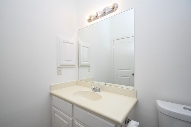 Building Photo - 25643 Winford Estate Dr