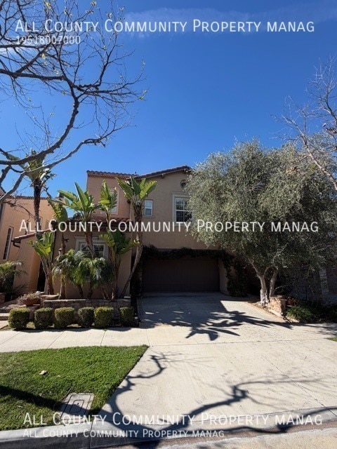 Building Photo - 70 Loganberry-