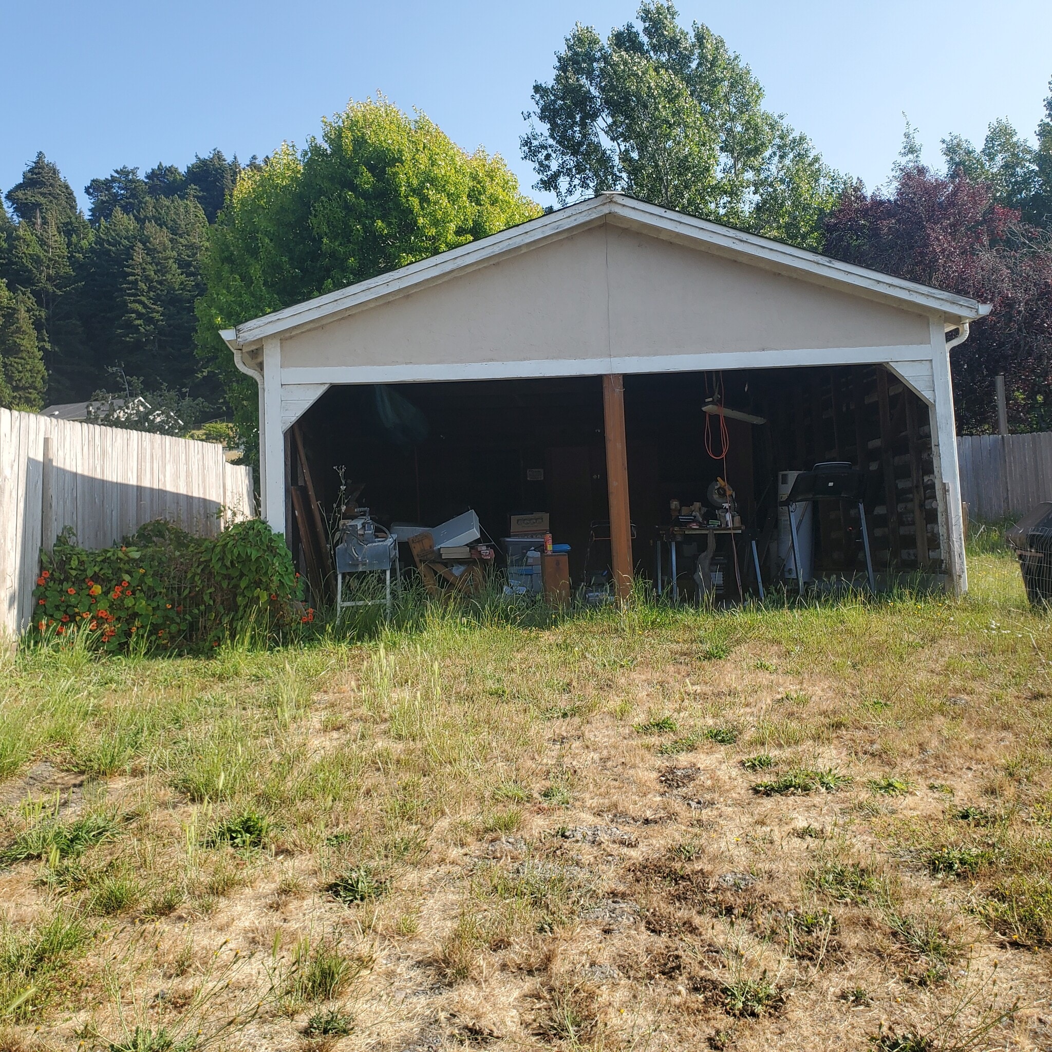 carport - 187 Ogle Ave