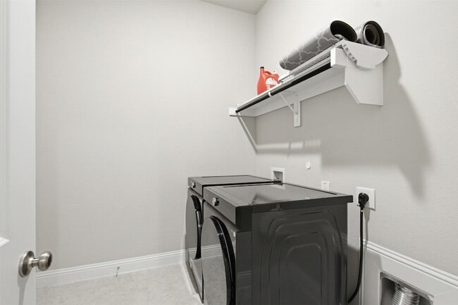 Building Photo - 3537 Ridgecross Dr