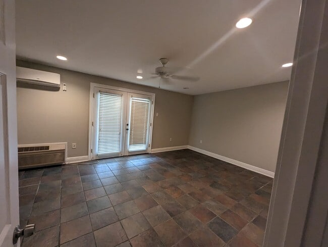 Building Photo - 2913 Tennessee Ave