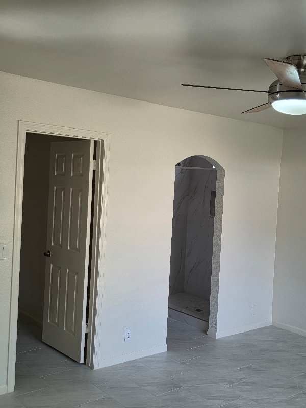 Building Photo - 8720 W Diana Ave