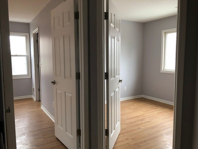 Building Photo - Beautiful White Caps Single Family Home