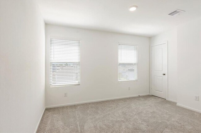 Building Photo - 12406 Lady Slipper Rd