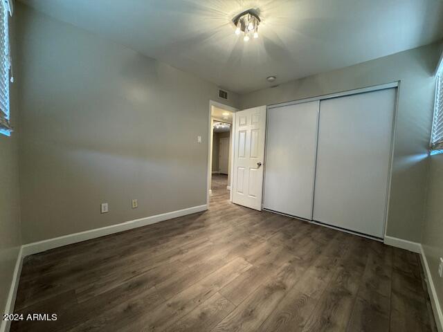 Building Photo - 310 W Earll Dr