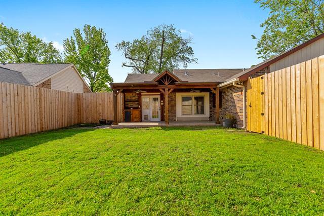 Building Photo - 4248 Ireland St