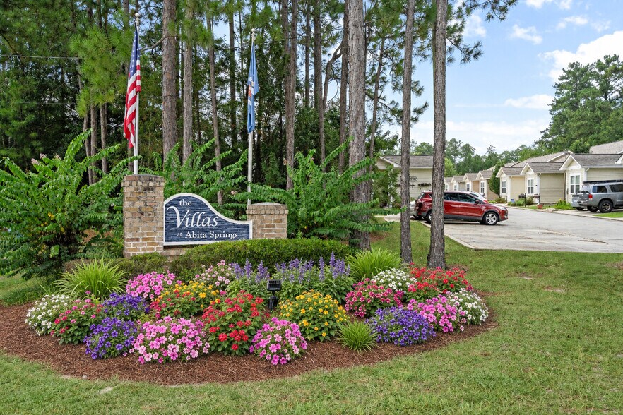 Building Photo - 2084 Dundee Loop N