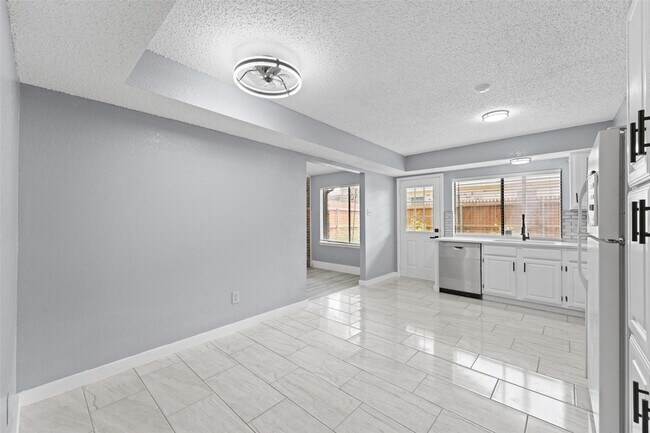 Building Photo - 1509 Pecos St