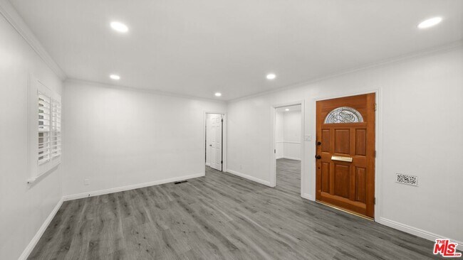 Building Photo - 6311 S La Tijera Blvd