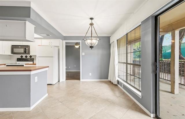 Building Photo - 2505 Wedglea Dr