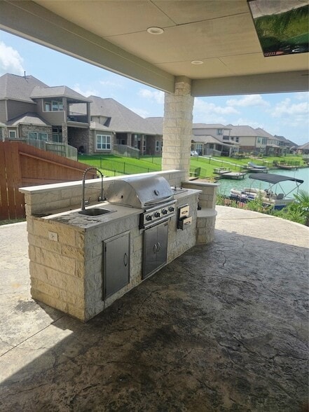Building Photo - 24307 Bello Everett Lake Dr