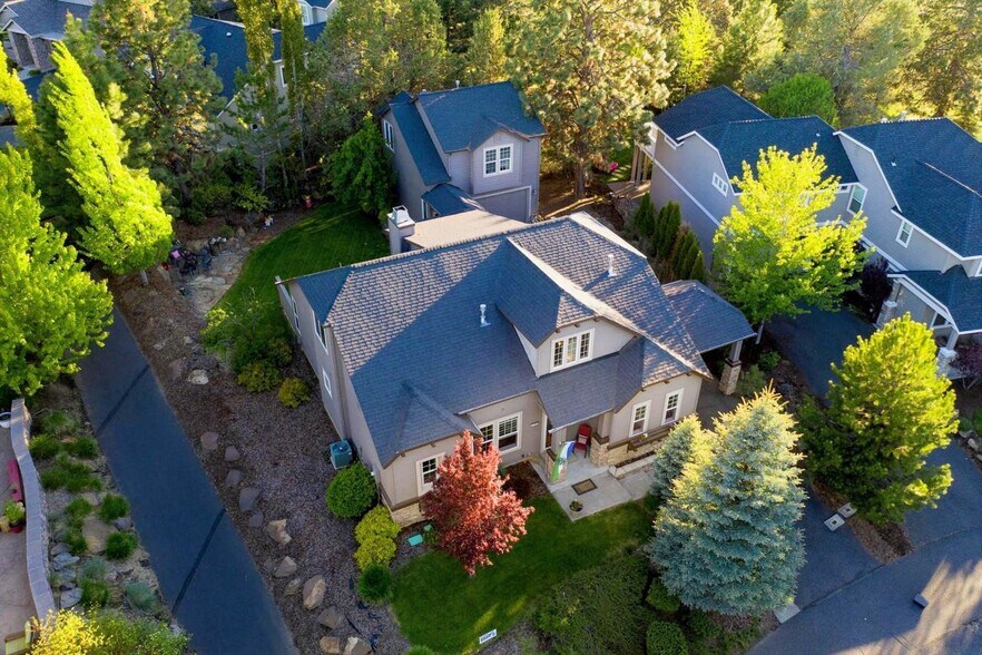 Building Photo - 19487 Blue Lake Loop