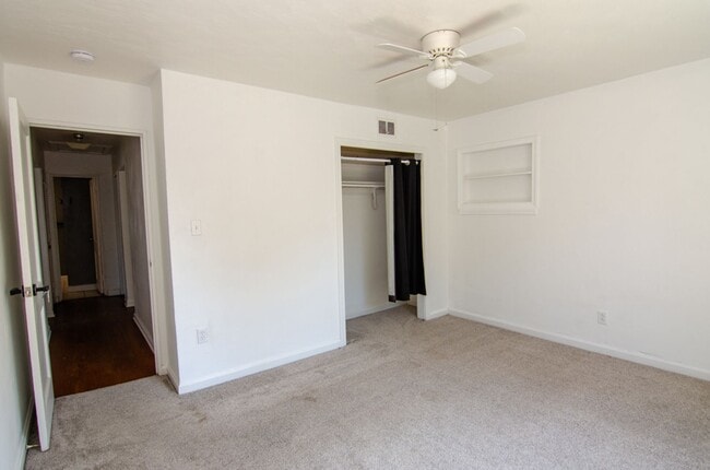 Building Photo - Precious Bungalow Home Rental in Norfolk!