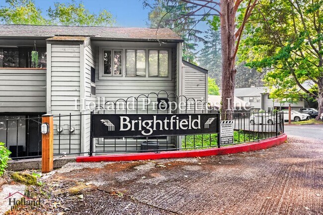Building Photo - 8747 SW Brightfield Cir