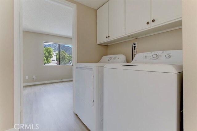 Building Photo - 635 E Angeleno Ave