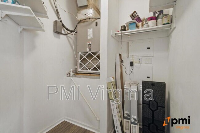 Building Photo - 5317 Warminster Dr