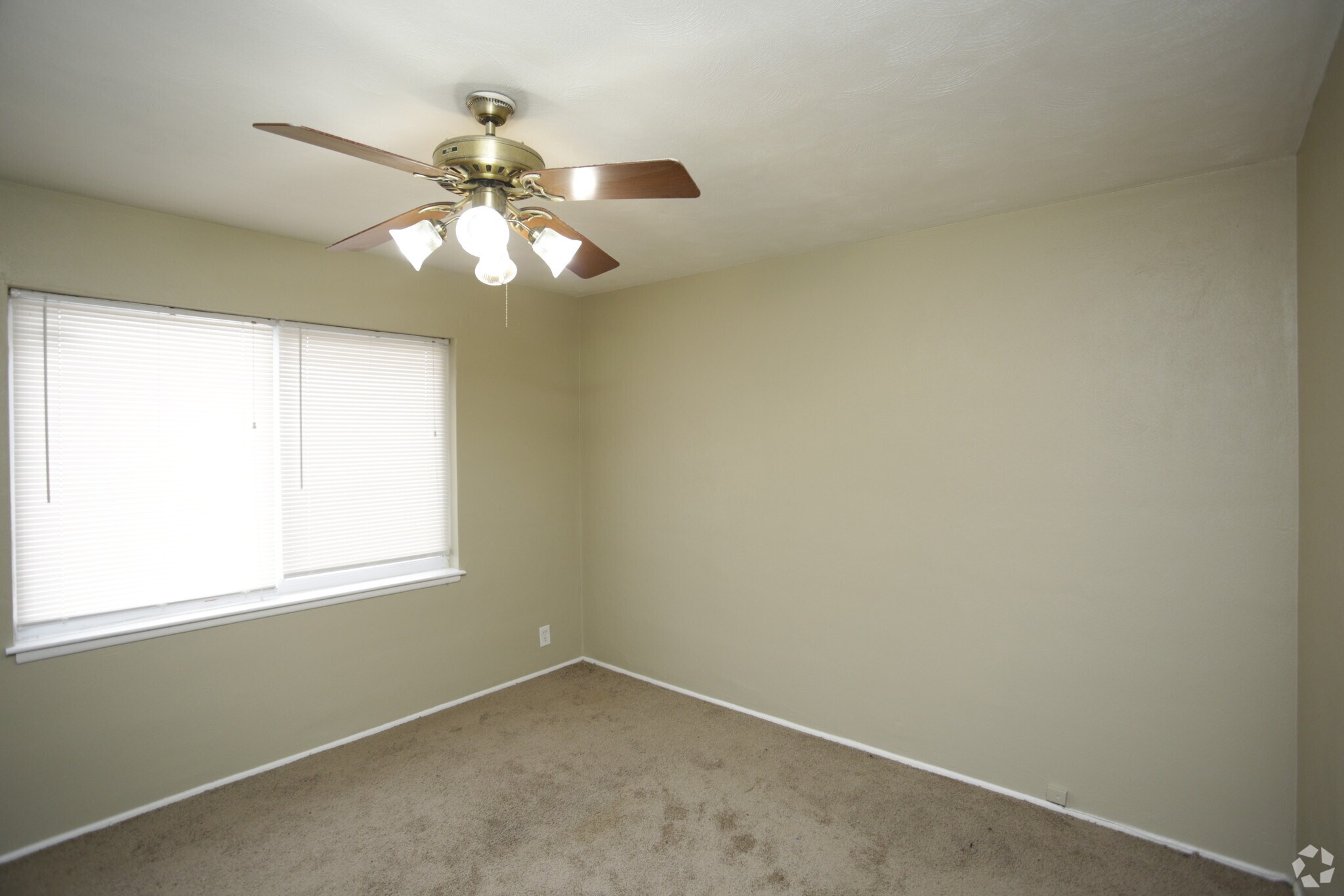 Legacy Apartments 1318 E 89th St Kansas City MO 64131 Apartment Finder