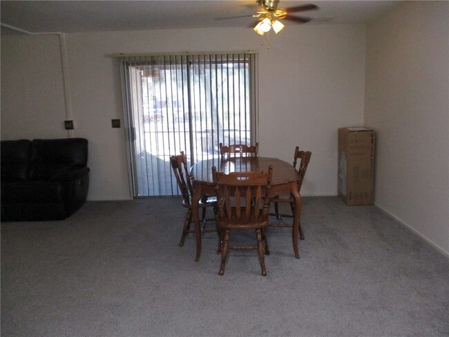 Building Photo - 549 Ramar Rd
