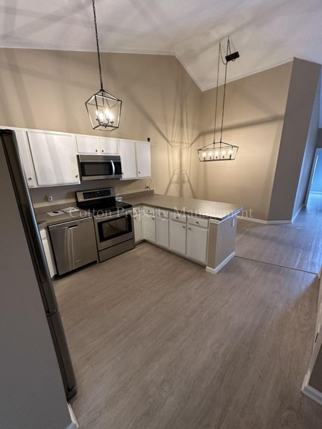 Building Photo - 207 Hibiscus Way