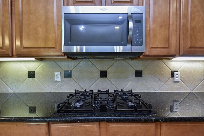 Building Photo - 2403 Galleon Point Ct